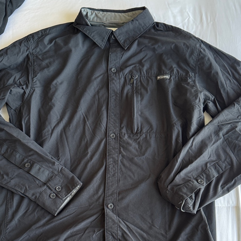 Columbia Men's Black Long Sleeve Shirt
